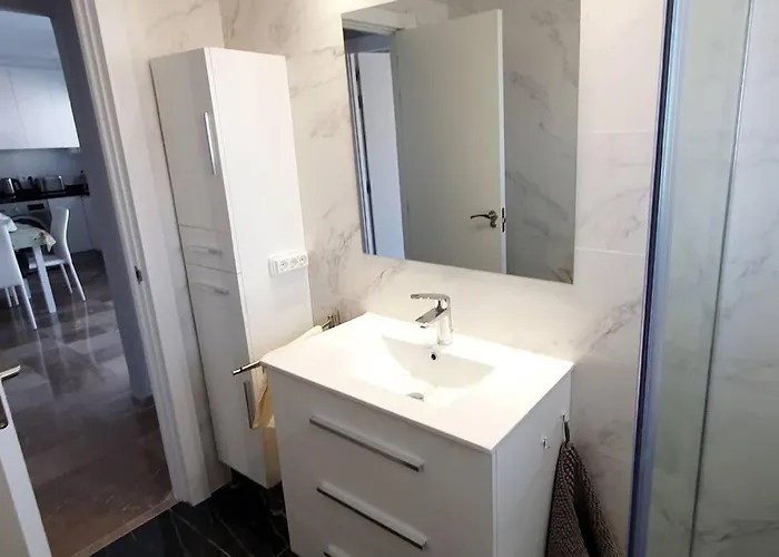 Apartmán Modern Two Bedroom In Centre